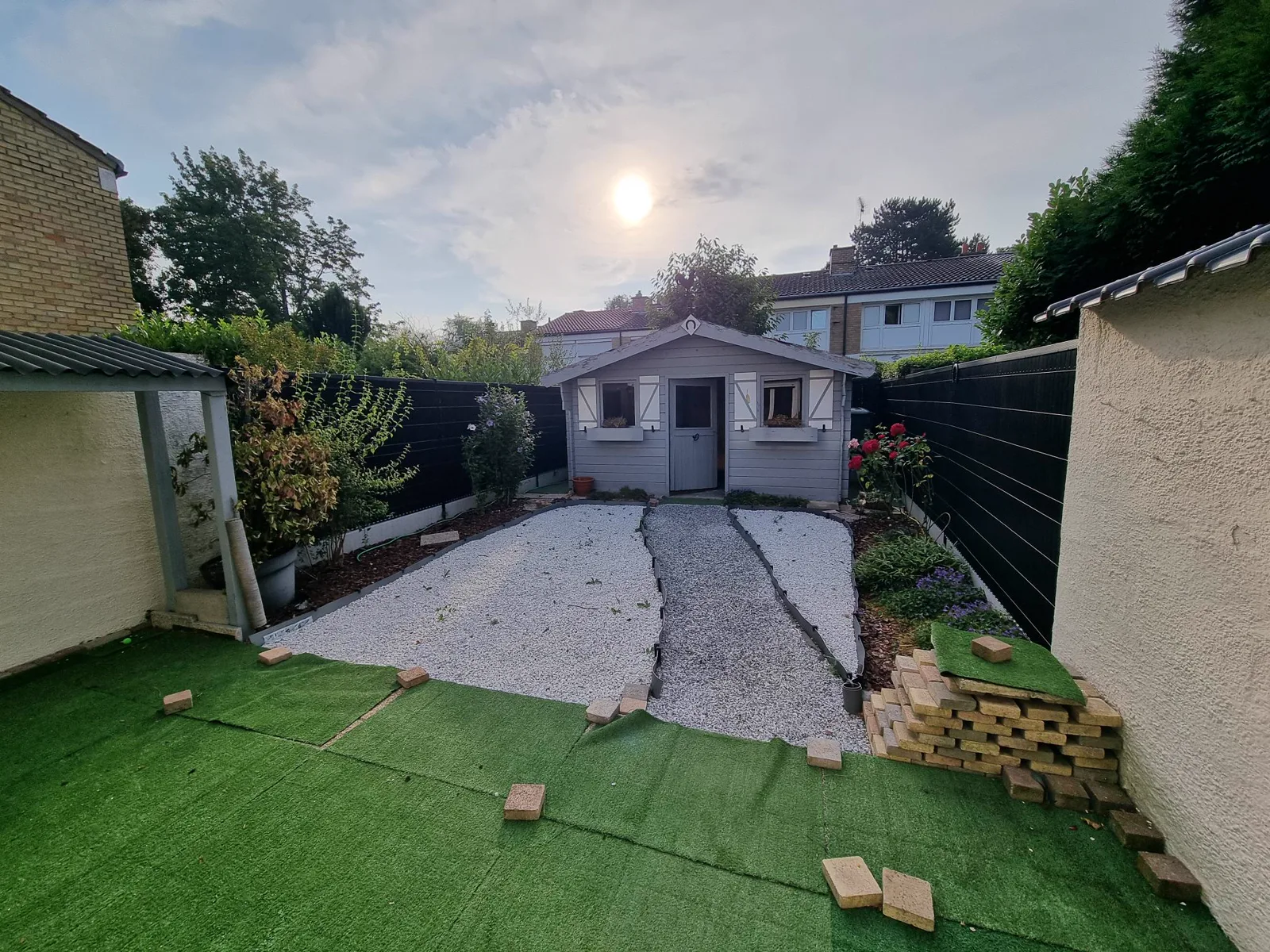 Jardin clos avec terrasse et abri, maison à Villeneuve-d'Ascq